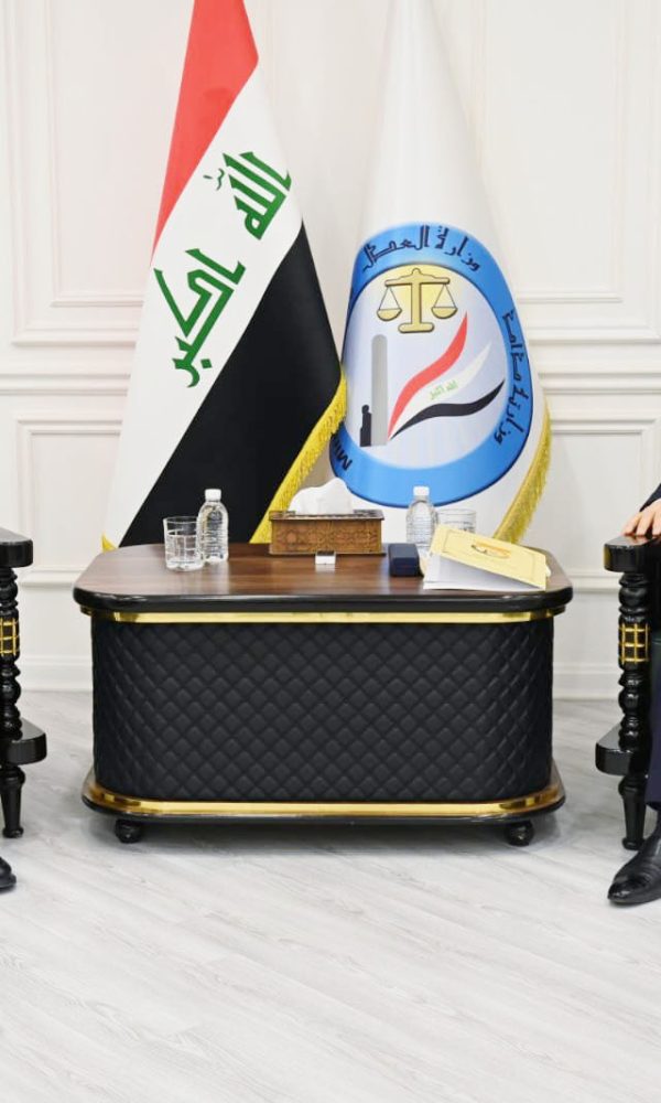 وزير العدل 600x1000