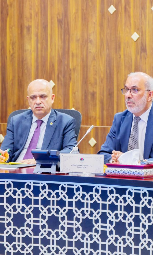 وزير النفط 600x1000