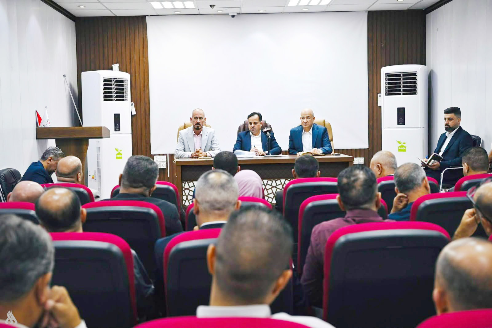 كهرباء الوسط