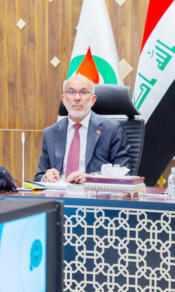 وزير النفط 600x1000